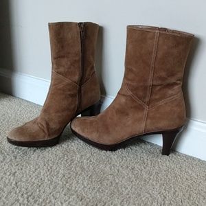 Brown boots
